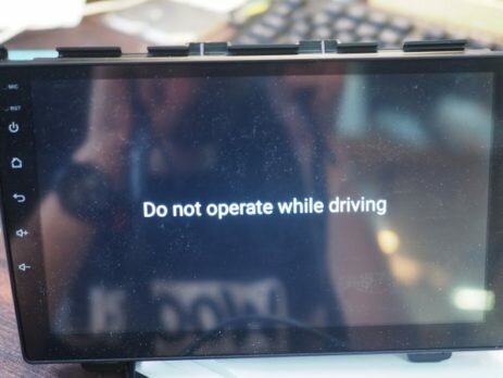 Ошибка в автомагнитоле Do not operate while driving